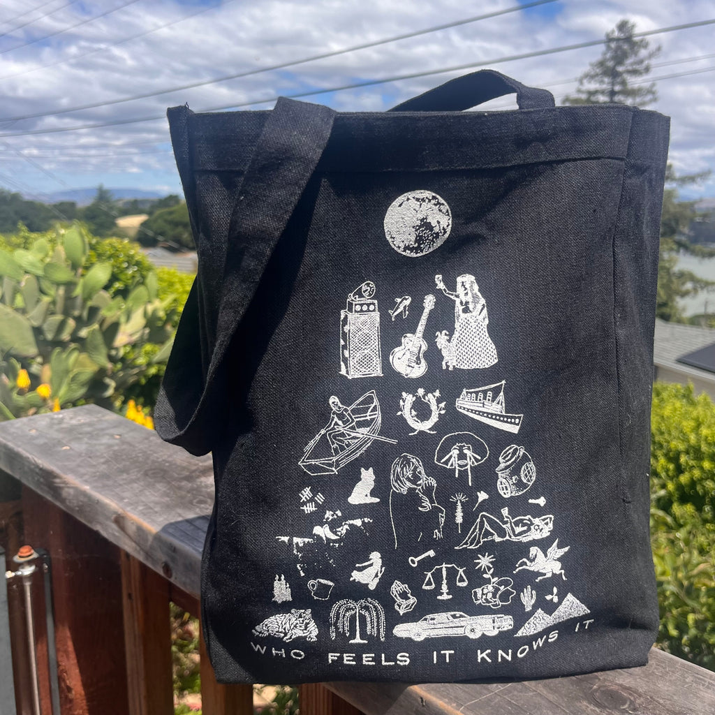 Who Feels It Knows It Pyramid Everyday Tote